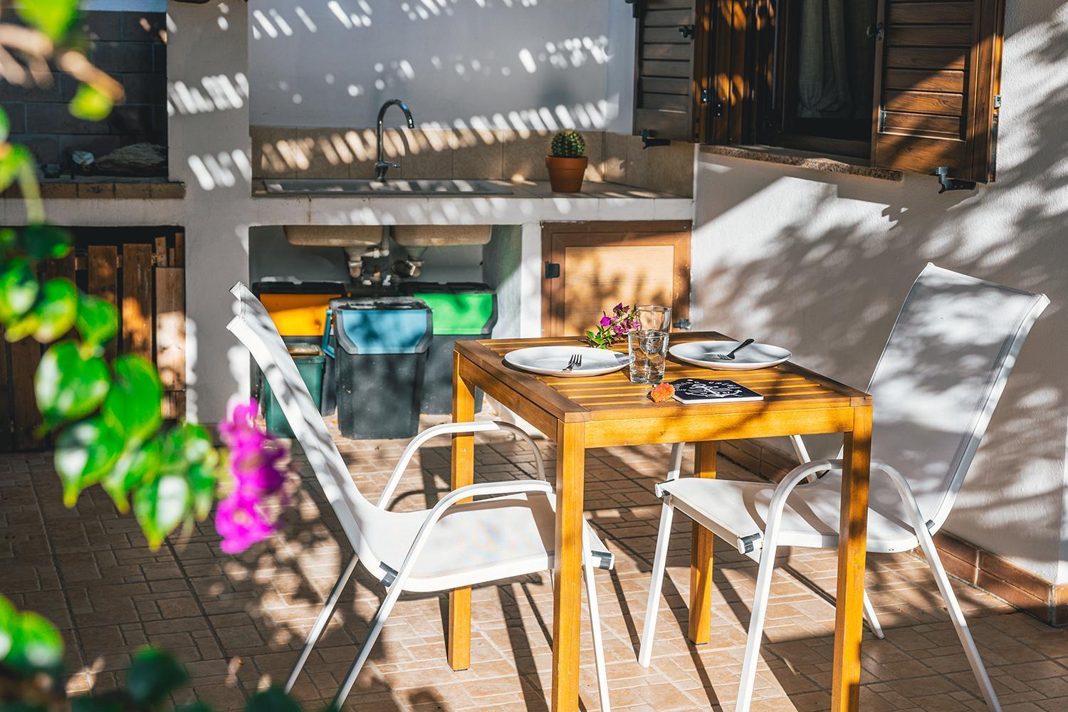 Case Vacanze Il Sogno 2 Porto Pino Exteriör bild
